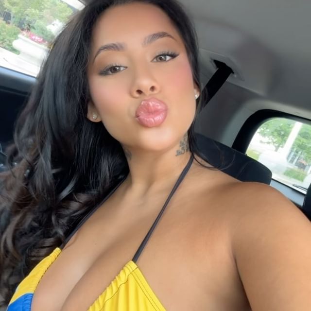 Chromazz shaking em for the gram! Chuchaaaaa 💙🇪🇨