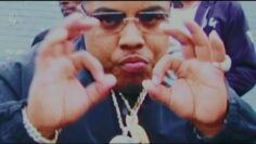 Smiley – Wave The Flag