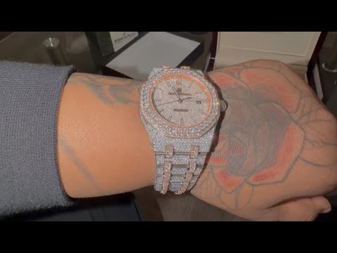 ICED MY WRIST AGAIN…