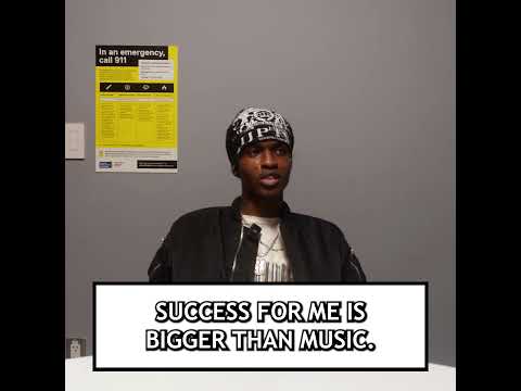 I HAVE THE *WORST LUCK* IN ESCAPE TSUNAMI FOR BRAINROTS! | @robloxchica – content – WESHH