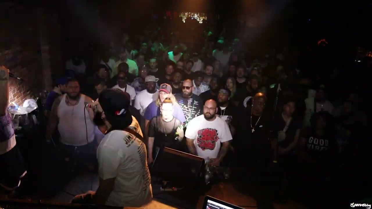 I HAVE 24 HOURS…..(DESTROYING MY ROOM) – content – WESHH