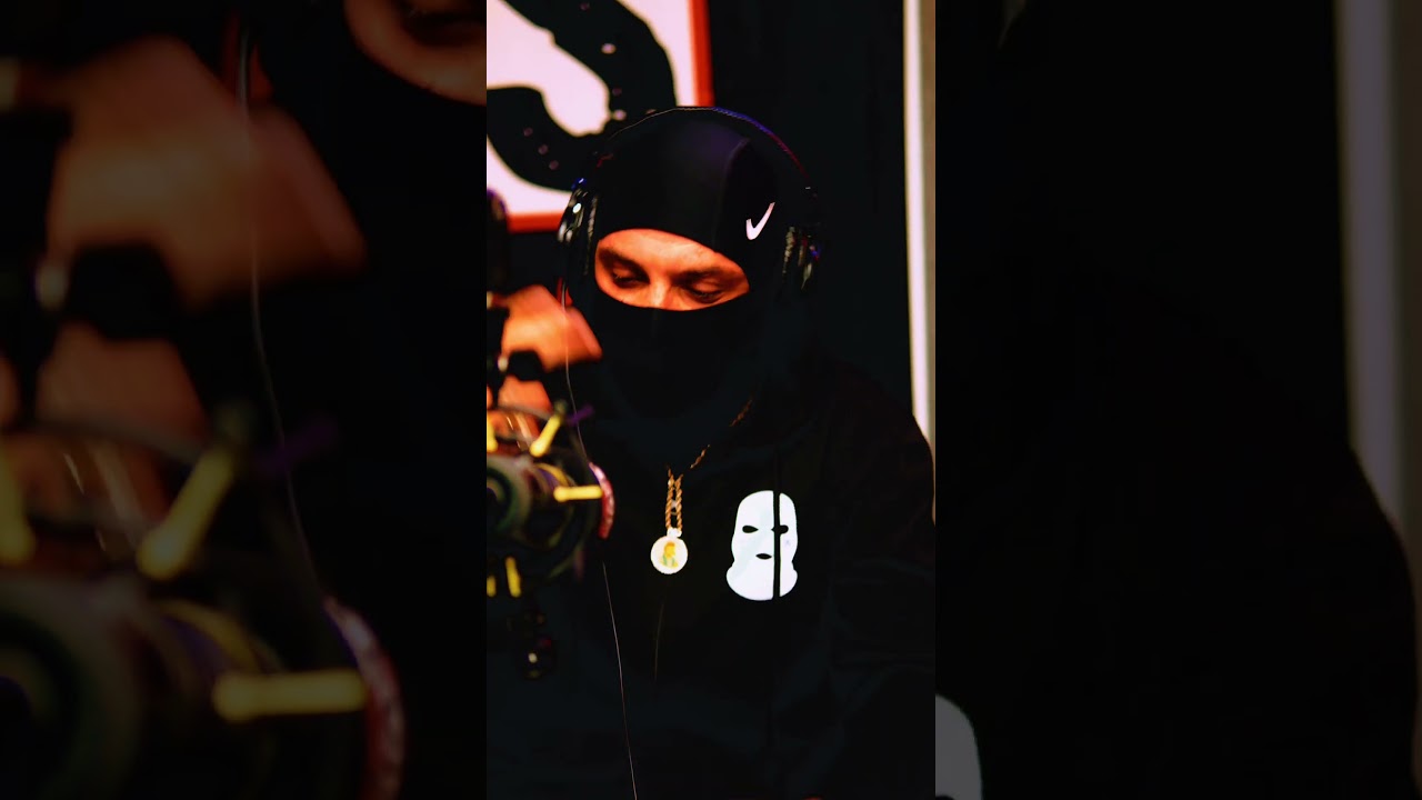 Drake Cryptic Posts, Iceman 3, Who is KOJO?? UMG’s East VS West Plan – hip hop news – WESHH