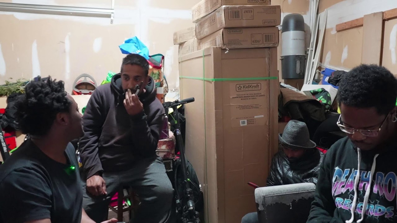 Cooking Curry During College Lecture! – content – WESHH