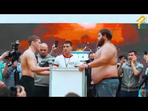 Les concours de gifle au club secret russe