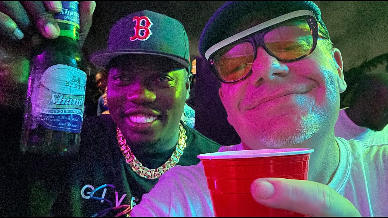 Applewood smoked cheddar cheese – content – WESHH