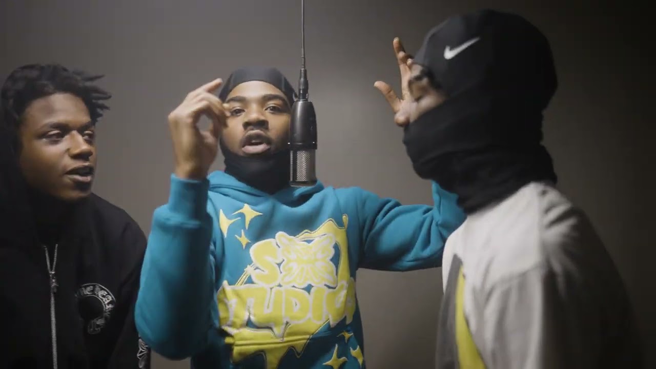 Kay Glizz – Doing The Jeff ( WhoRunItNYC Performance )