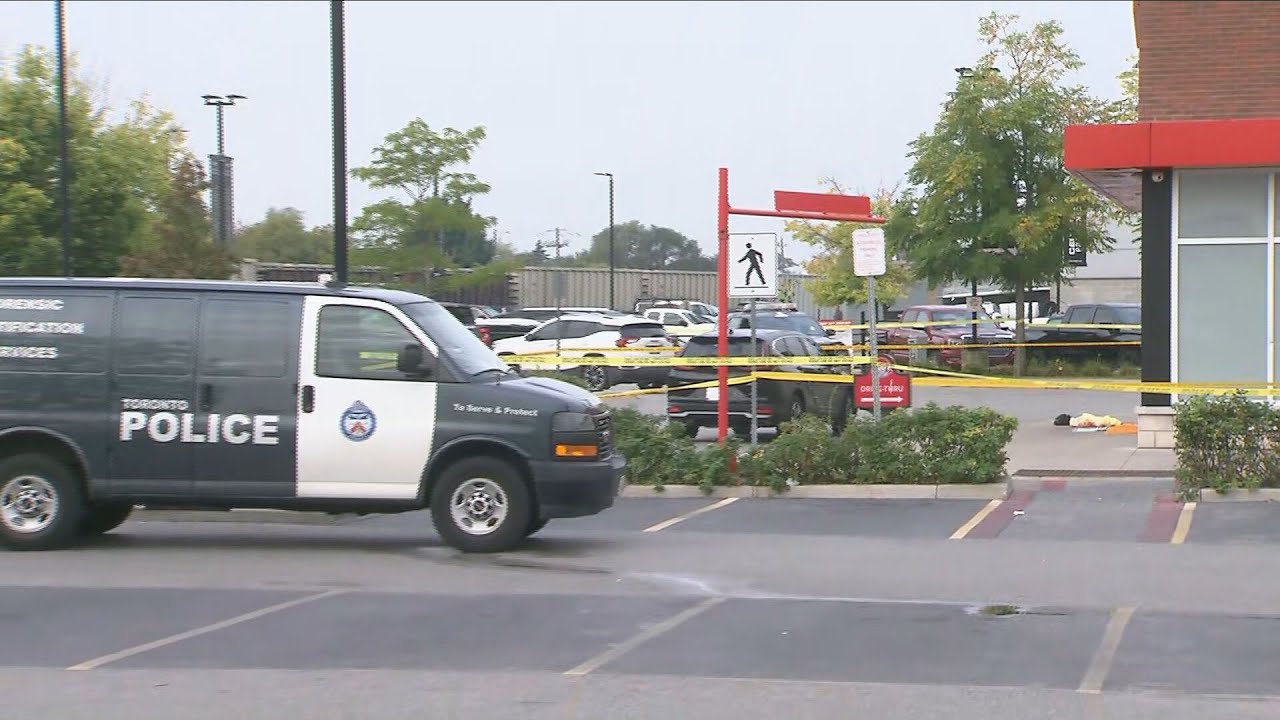Man stabbed to death at a plaza in Toronto’s west end